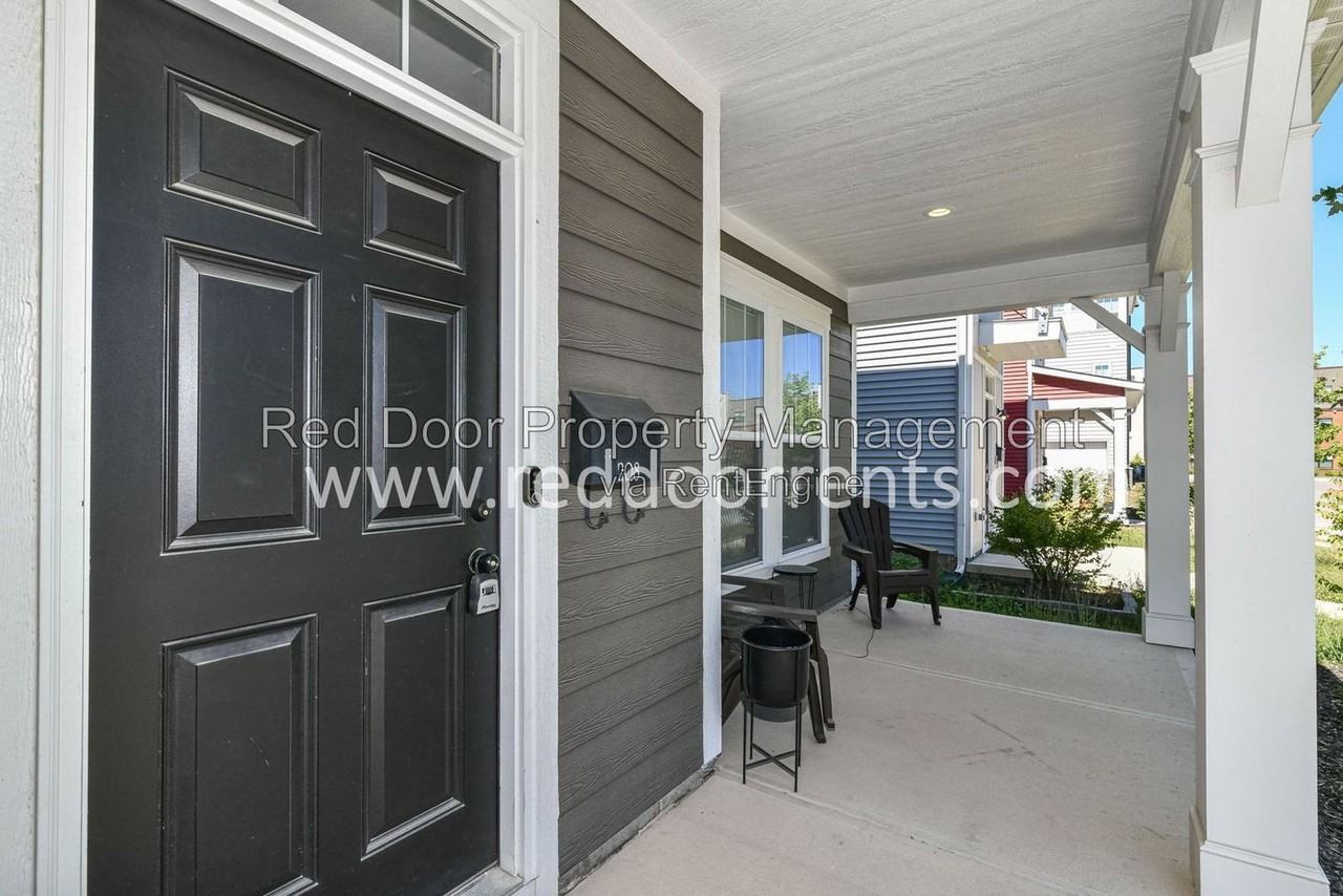 208 Haugh St - Photo 3 of 31