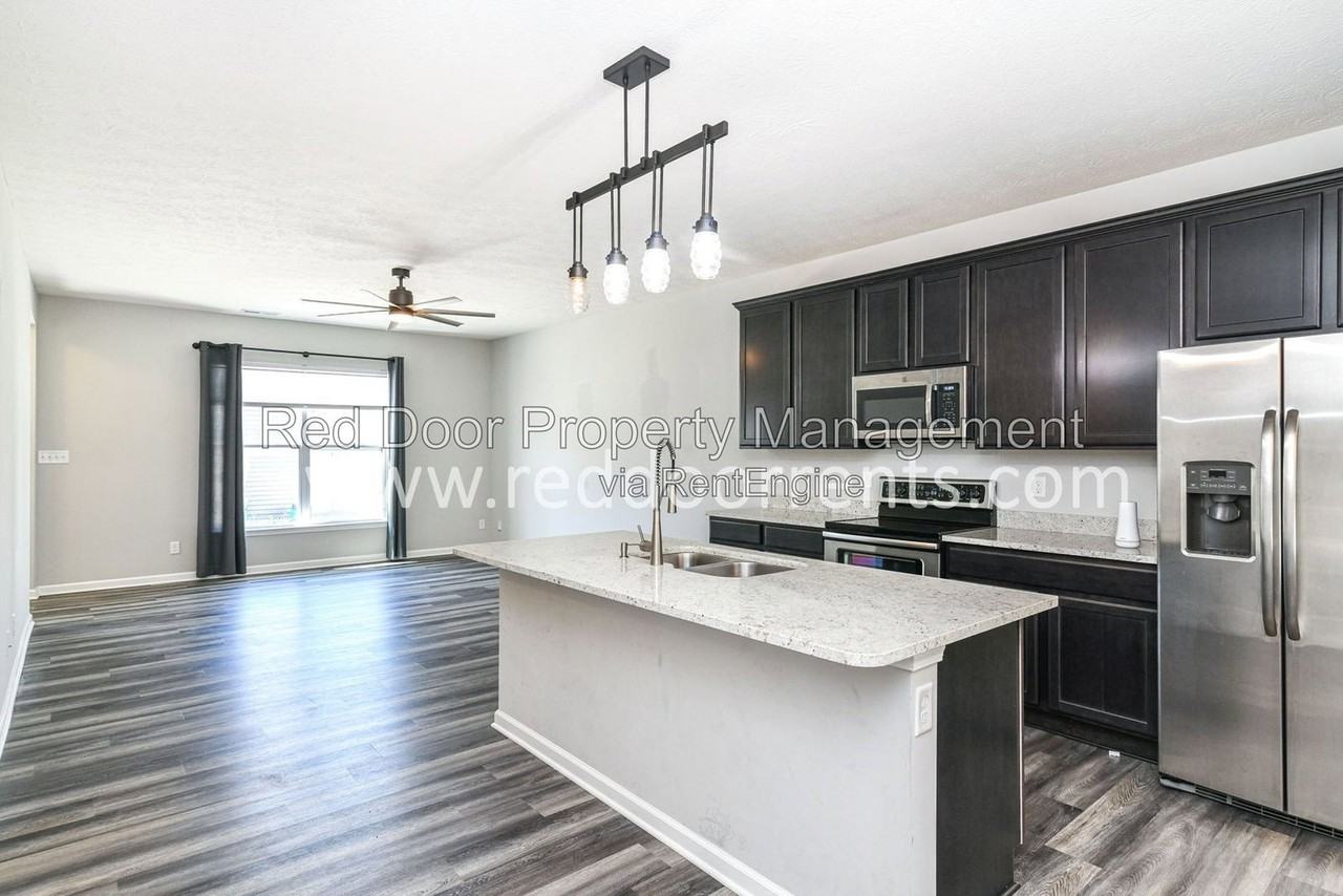 208 Haugh St - Photo 4 of 31