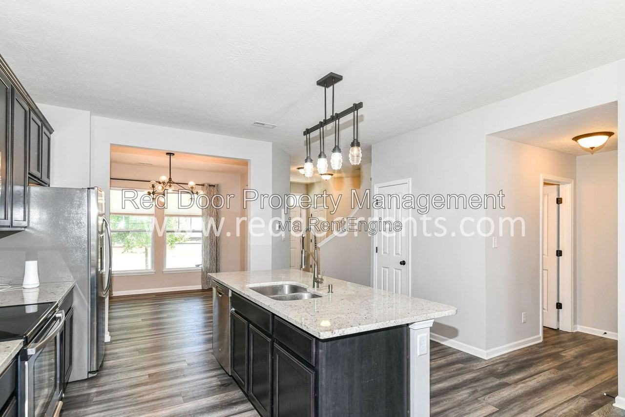208 Haugh St - Photo 5 of 31