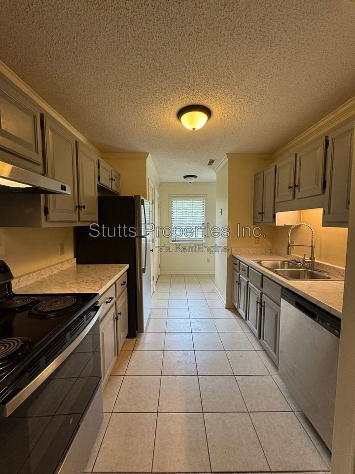 2424 Roberts Ln #M116 - Photo 4 of 13