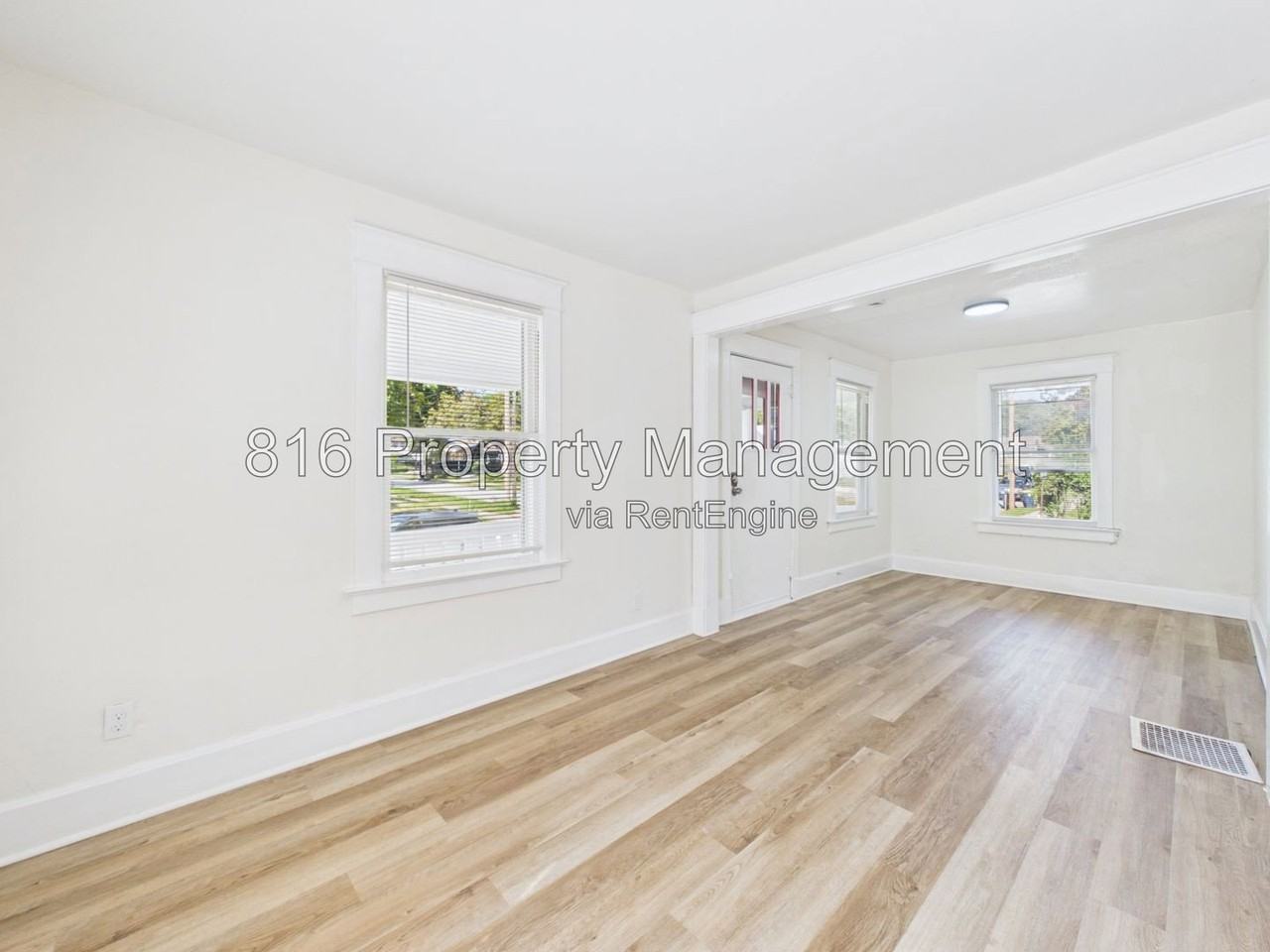 5901 Wabash Ave - Photo 2 of 18