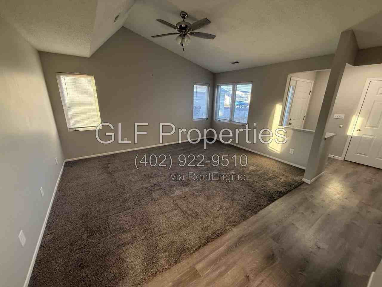 1708 Prairie Ave - Photo 2 of 11