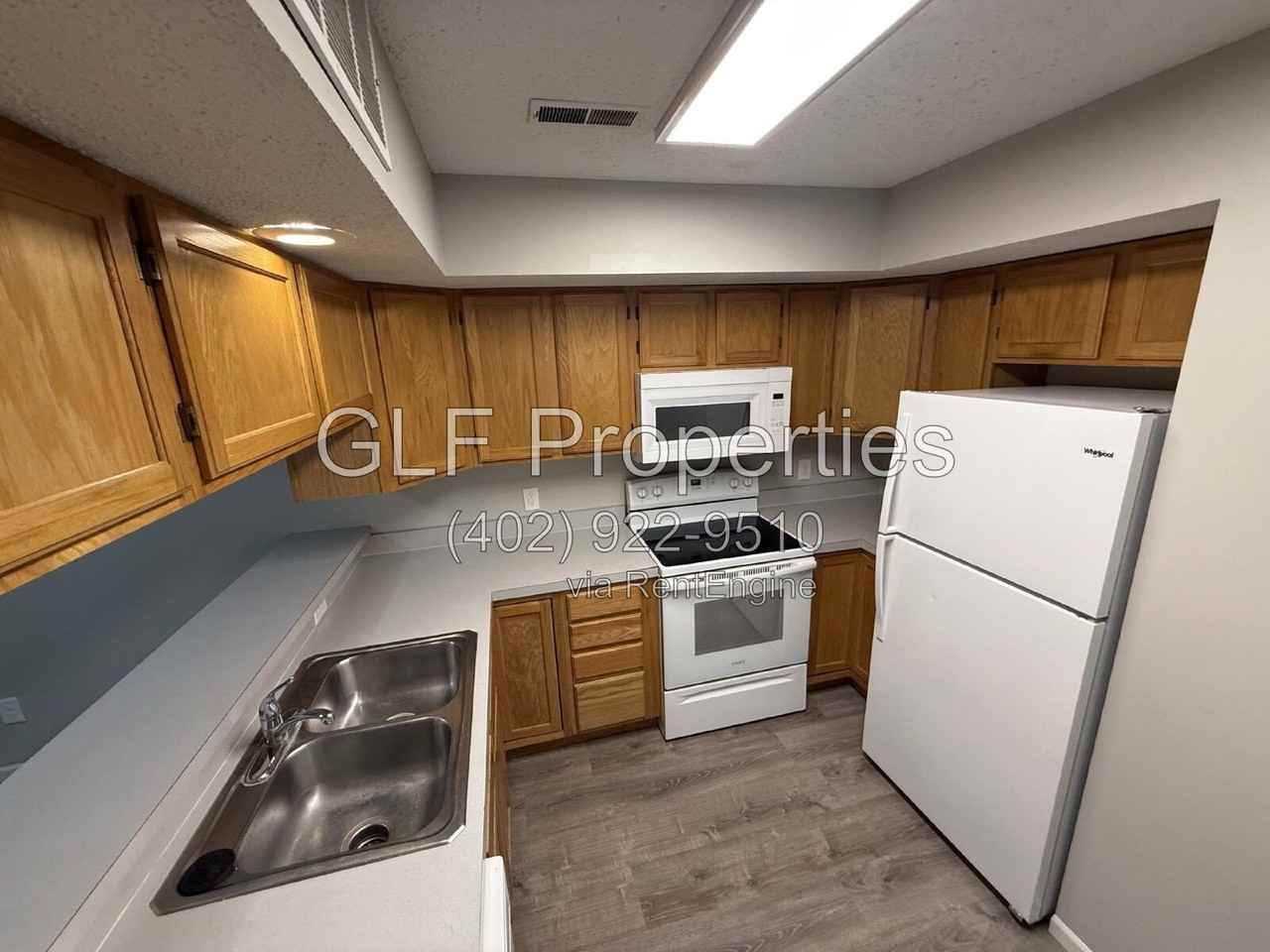 1708 Prairie Ave - Photo 5 of 11