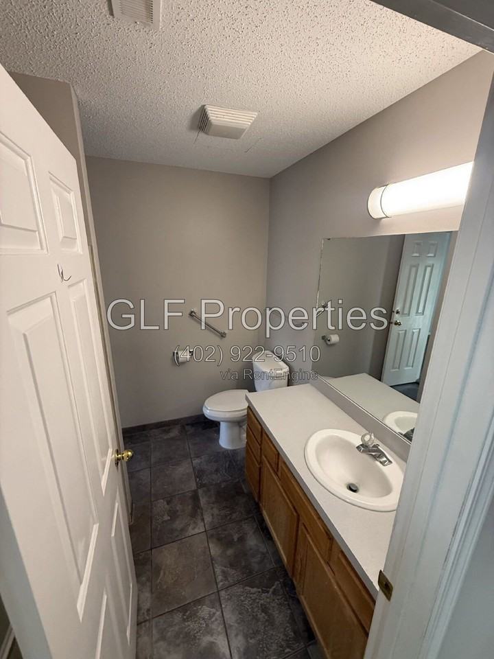 1708 Prairie Ave - Photo 6 of 11