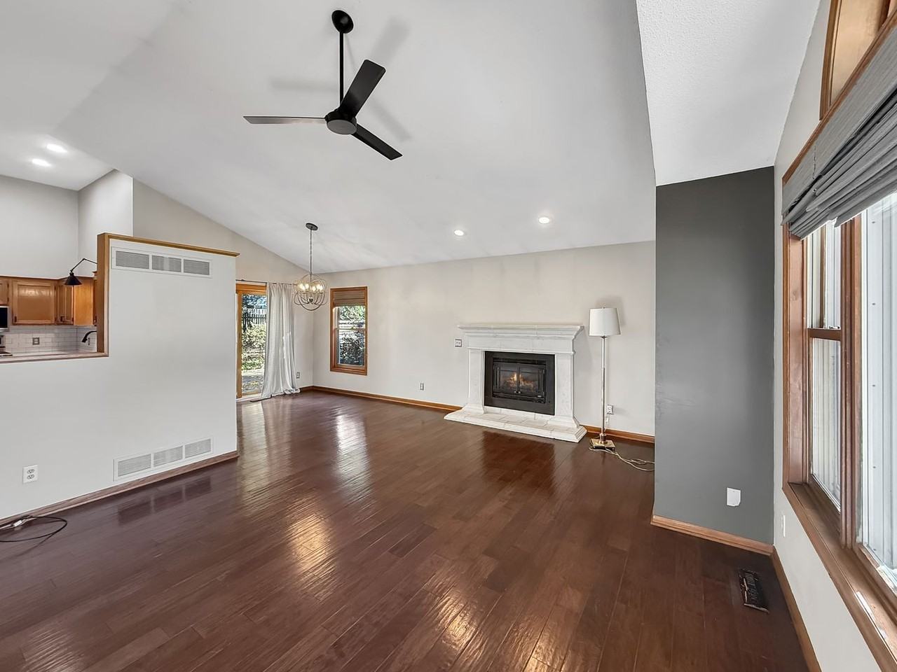 1770 Pheasant Cir - Photo 6 of 29