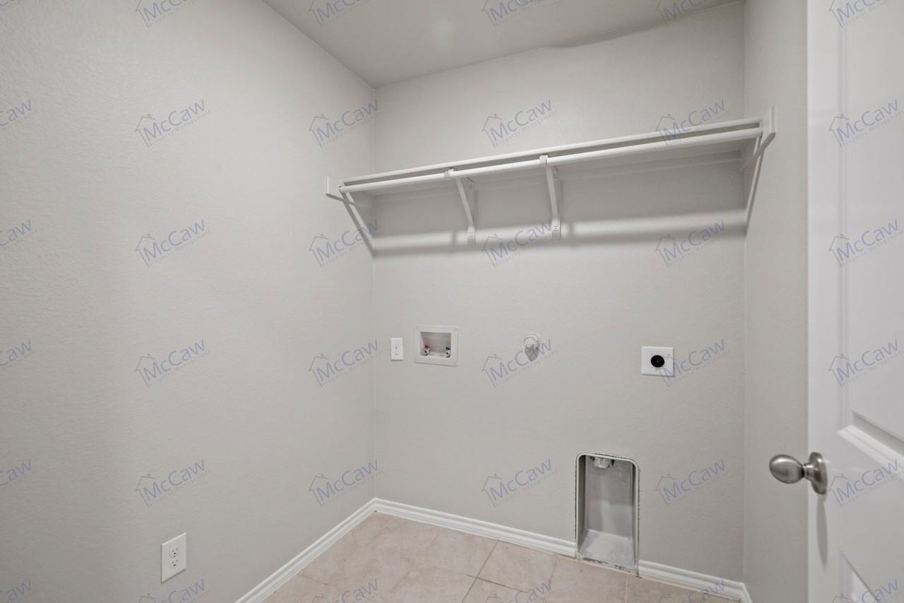 903 Meadow Wood Ln - Photo 7 of 17