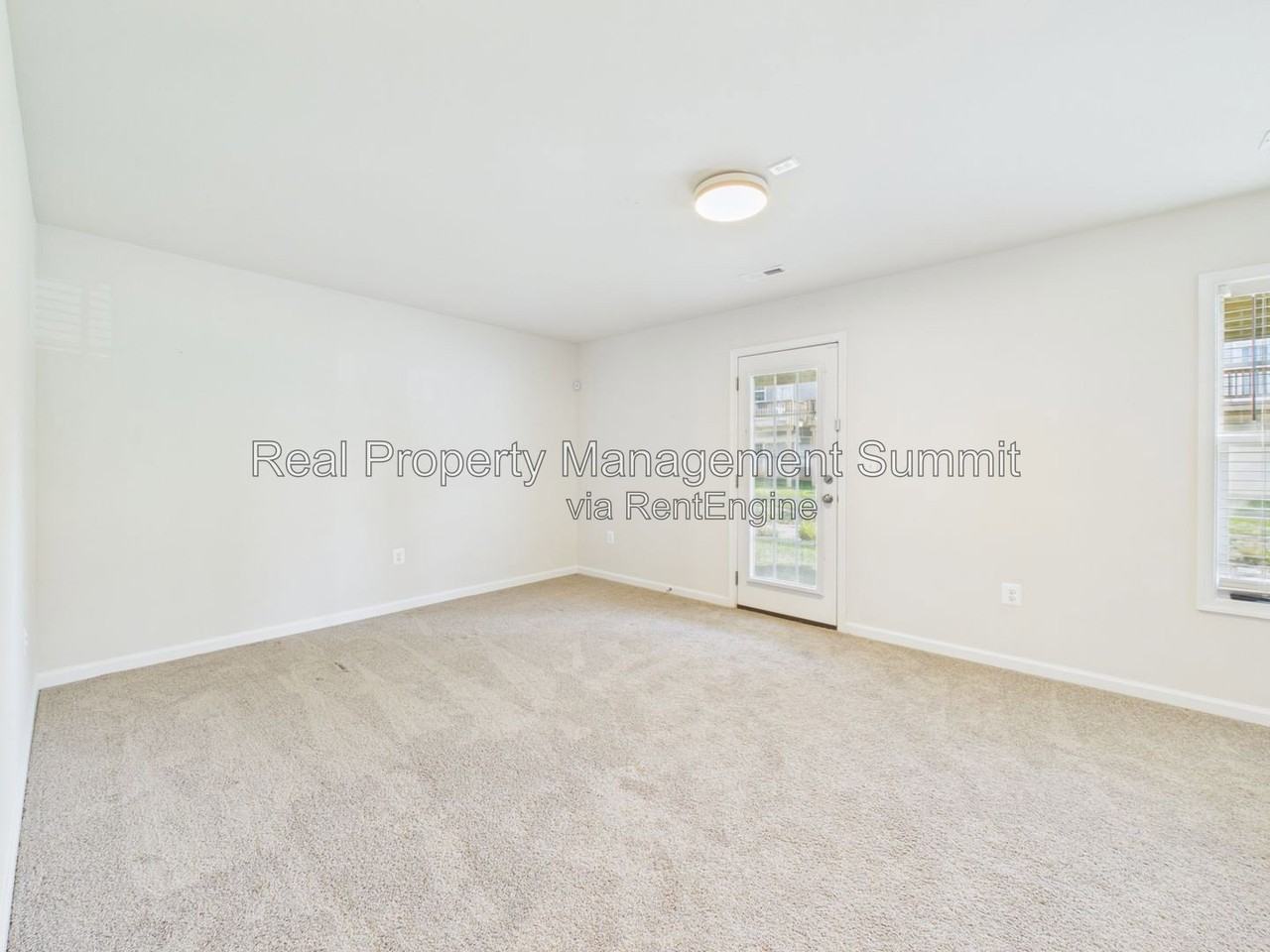 296 Willowshire Ct - Photo 4 of 32