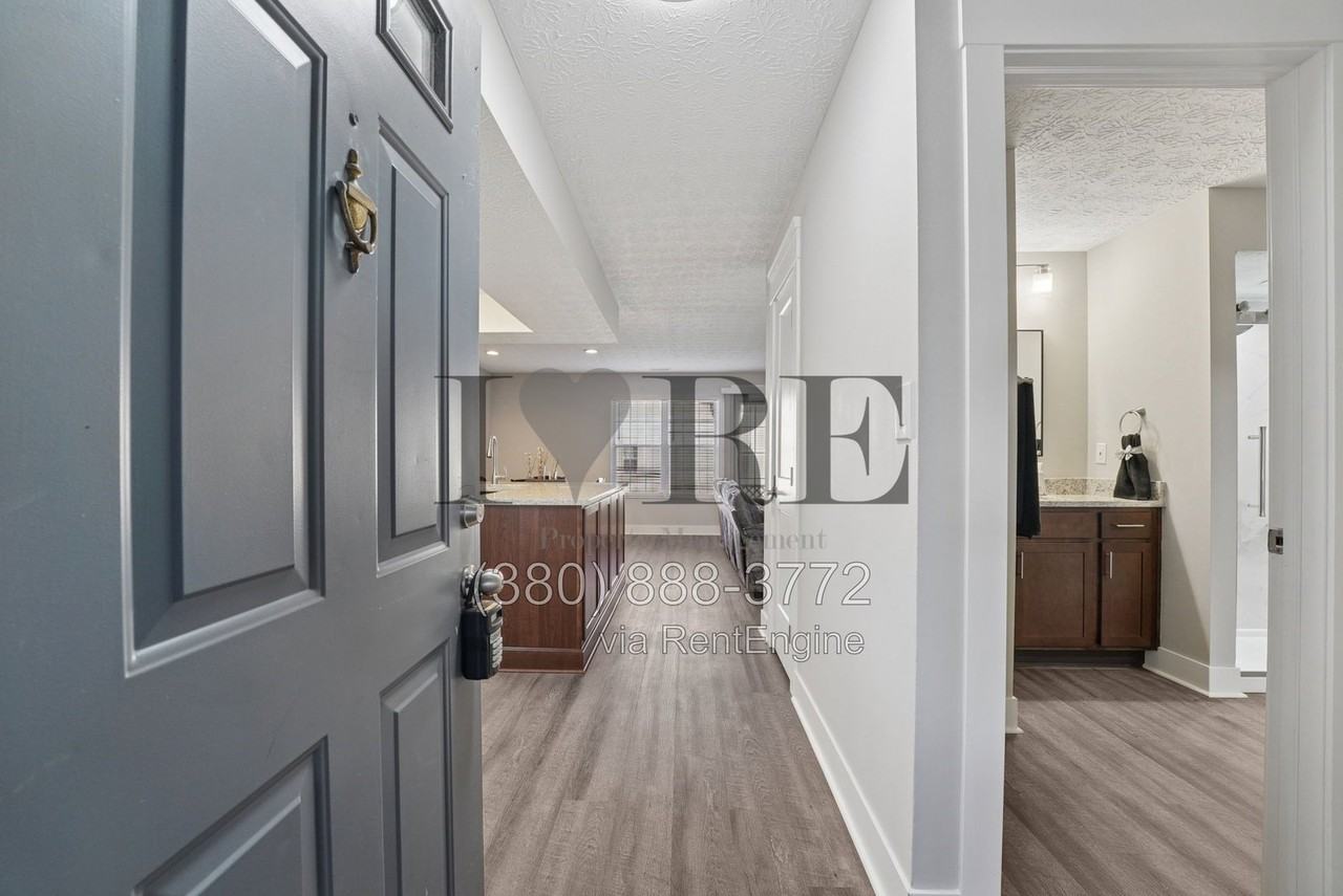 6546 Reflections Dr #D - Photo 3 of 29