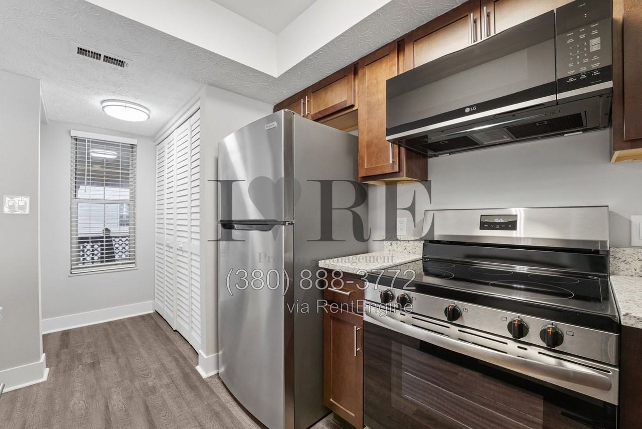 6546 Reflections Dr #D - Photo 7 of 29