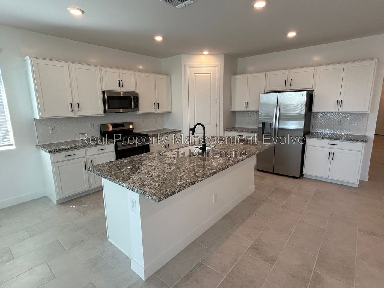 15221 W Gray Fox Trl - Photo 4 of 26