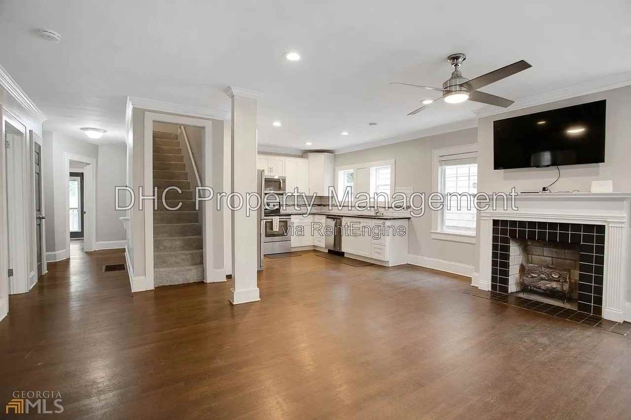1739 Beecher St Sw - Photo 6 of 26