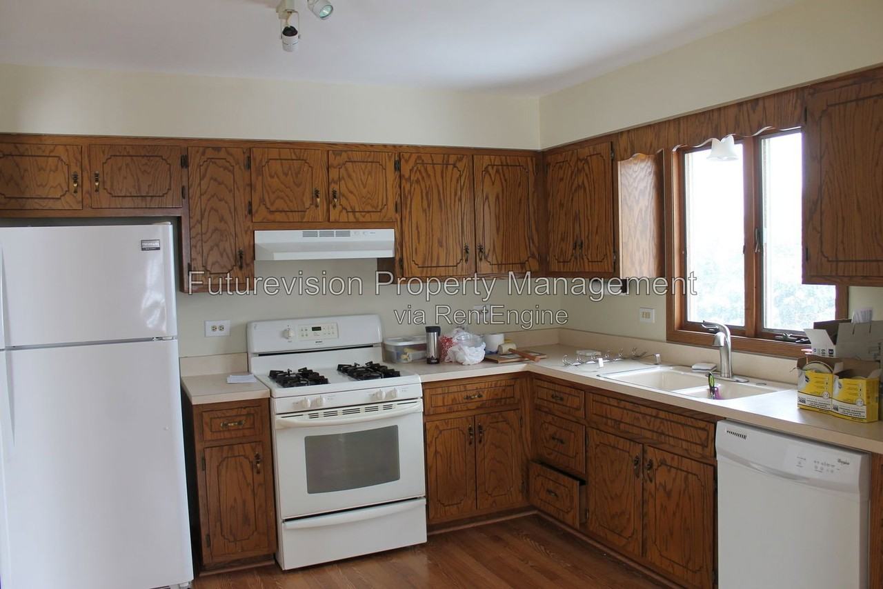 600 Crescenzo Ct #CC - Photo 6 of 11