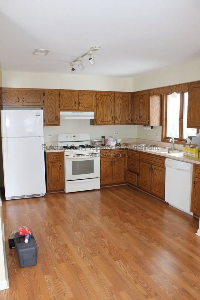 600 Crescenzo Ct #CC - Photo 7 of 11