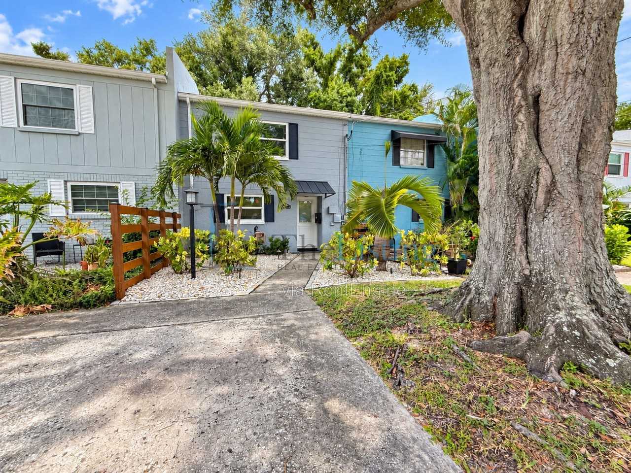 3204 W De Leon St #A - Photo 2 of 28