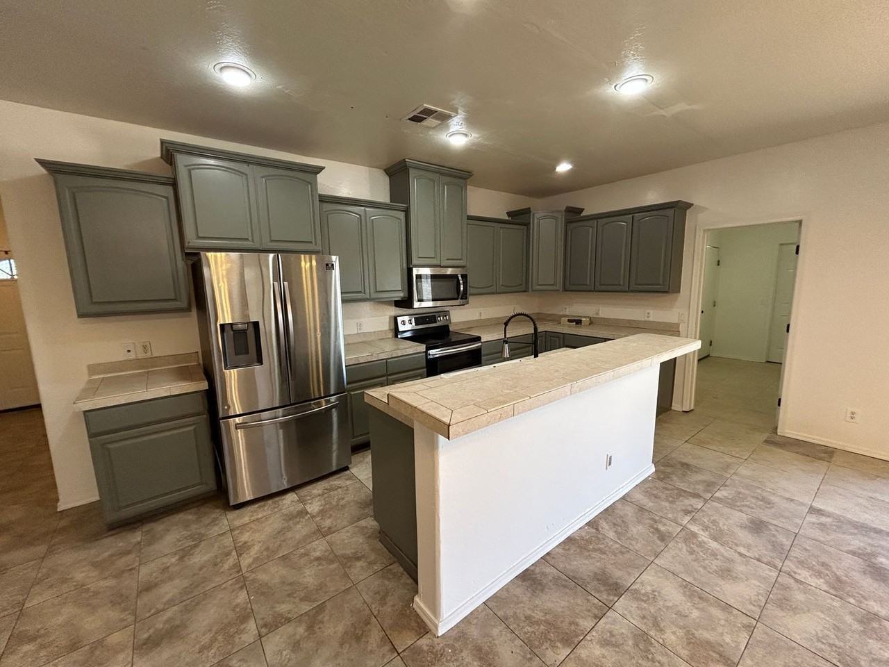 15601 N Verde St - Photo 3 of 23