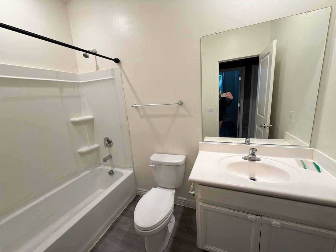 12652 W Northview Ave - Photo 5 of 12