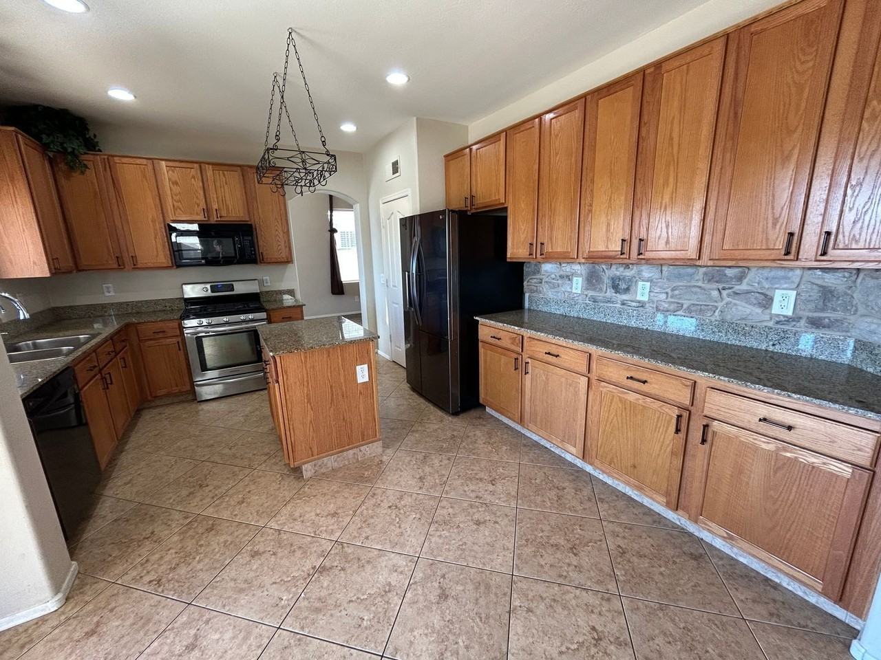 18067 W Turquoise Ave - Photo 4 of 29
