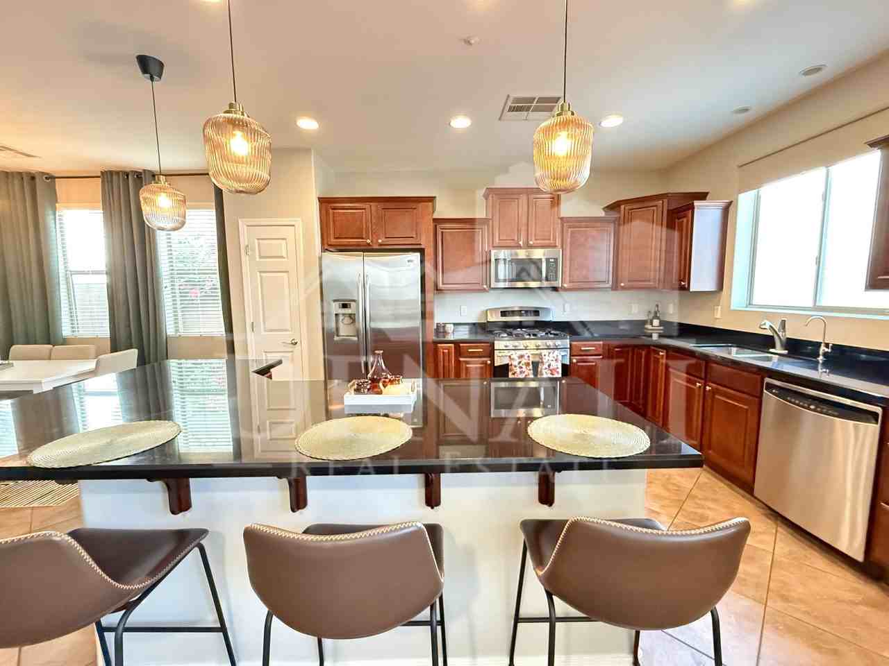 3272 E Meadowview Dr - Photo 7 of 32