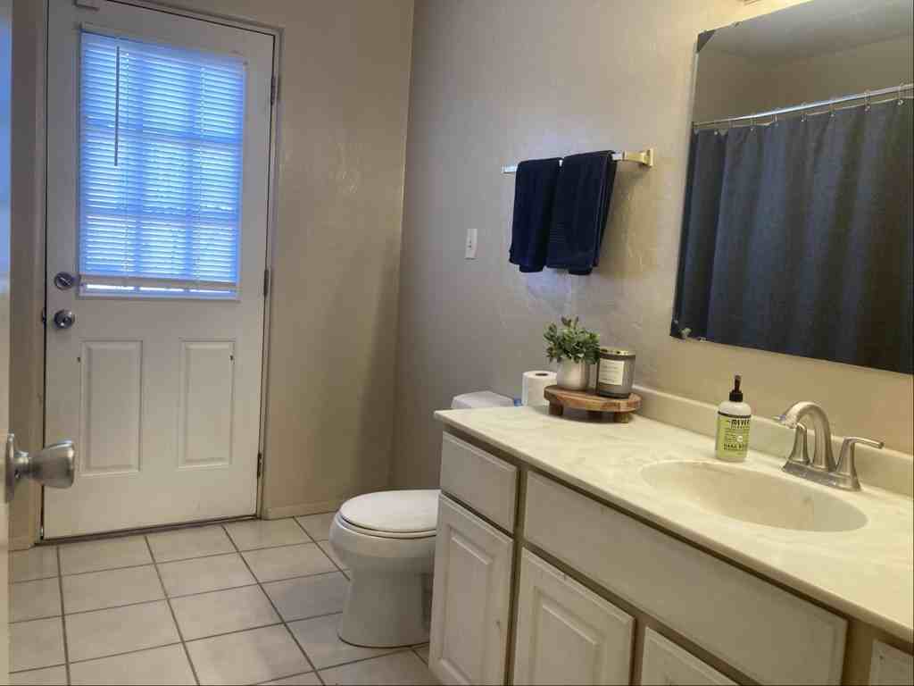 1220 E Waverly St #1 - Photo 7 of 9