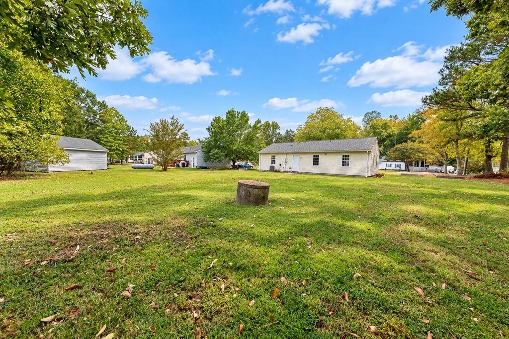 4789 Clopton Dr - Photo 2 of 16