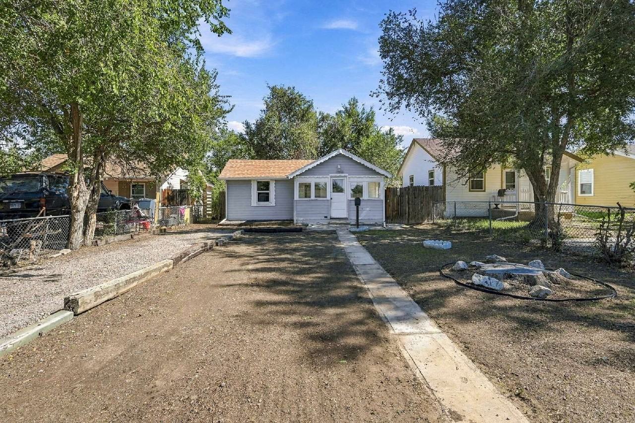 1338 Iola St - Photo 3 of 28