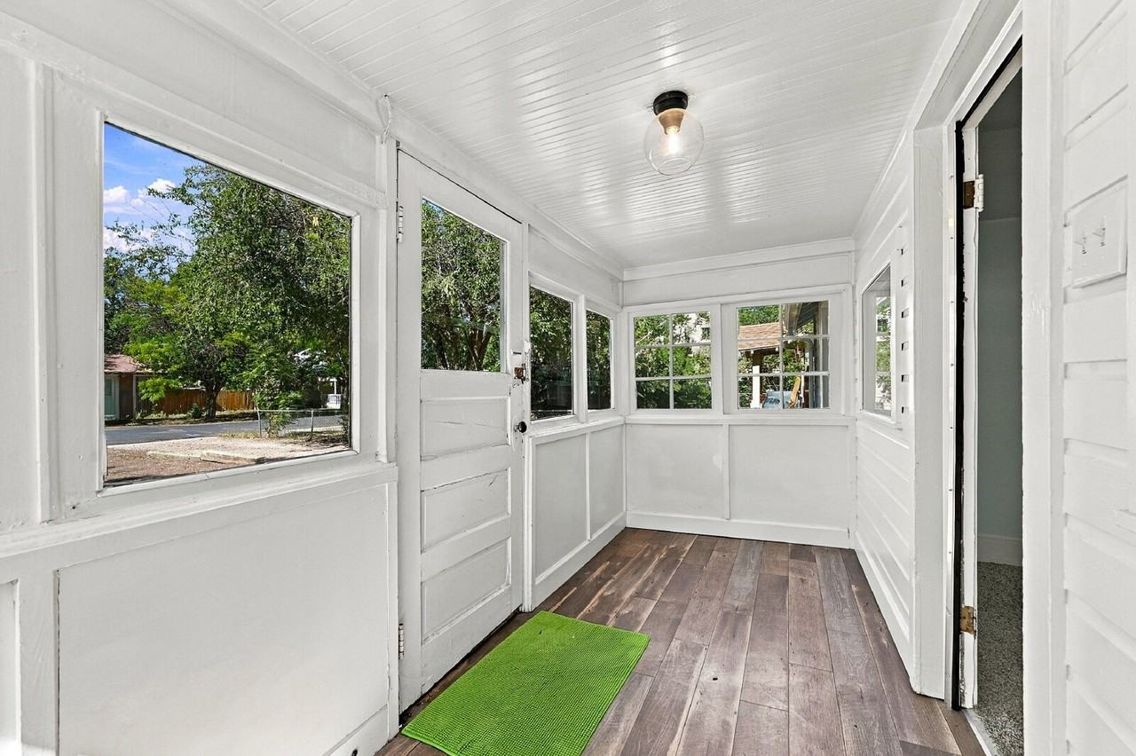 1338 Iola St - Photo 5 of 28