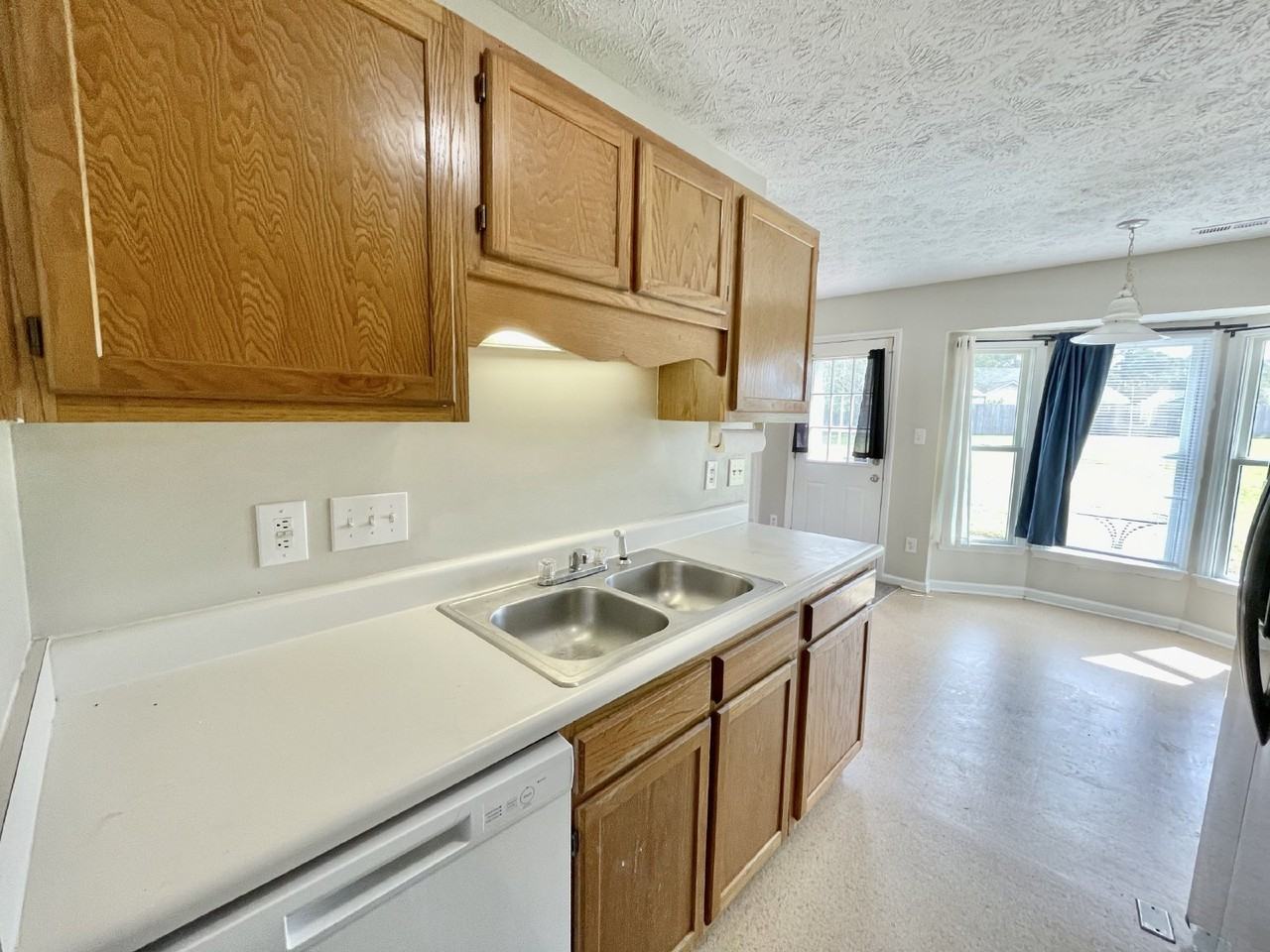 85 Woodwind Dr - Photo 6 of 22