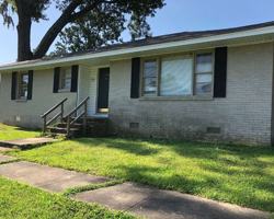featured image of 735 Valley Dr
