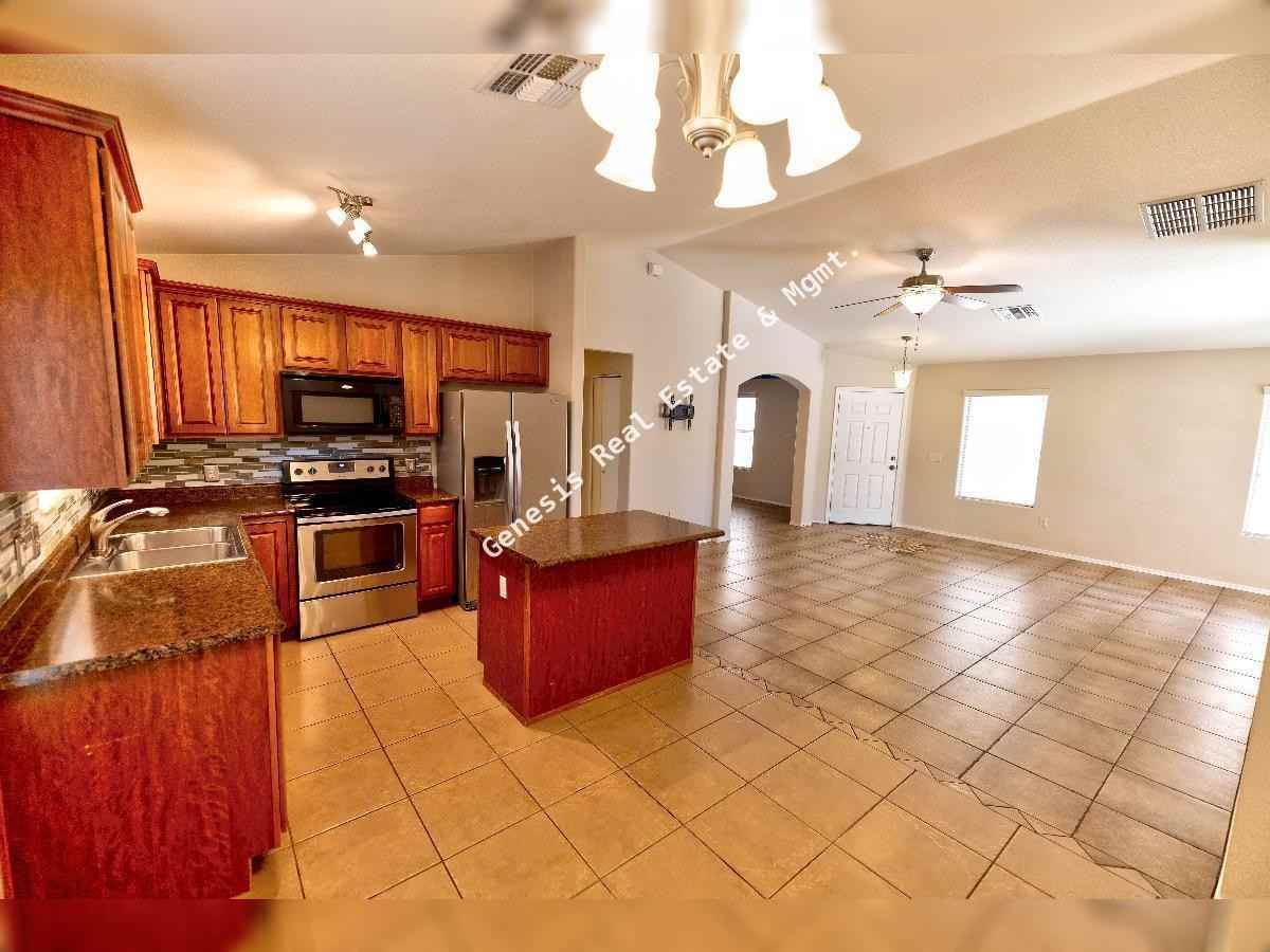 8433 S Gupta Dr - Photo 5 of 43