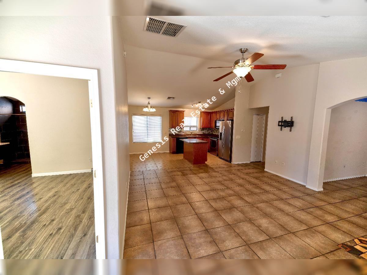 8433 S Gupta Dr - Photo 6 of 43