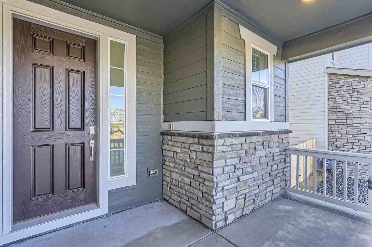 24522 E Exposition Pl - Photo 3 of 33