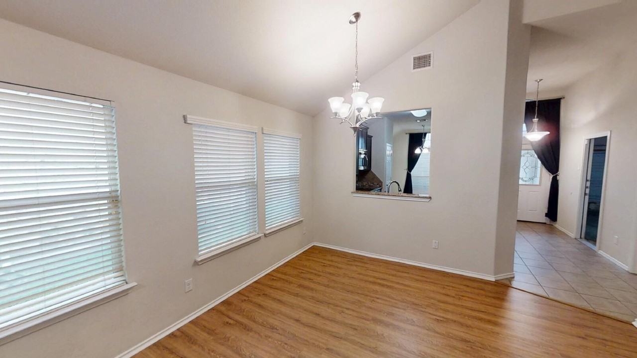 6604 Katy Creek Ln - Photo 6 of 31