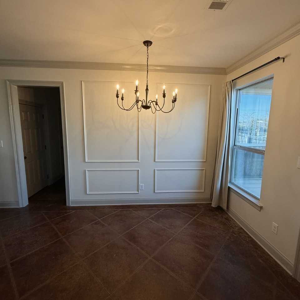 10931 Grace Ln - Photo 4 of 30