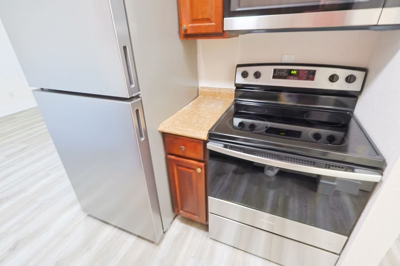 3021 Pestalozzi St #106 - Photo 4 of 10