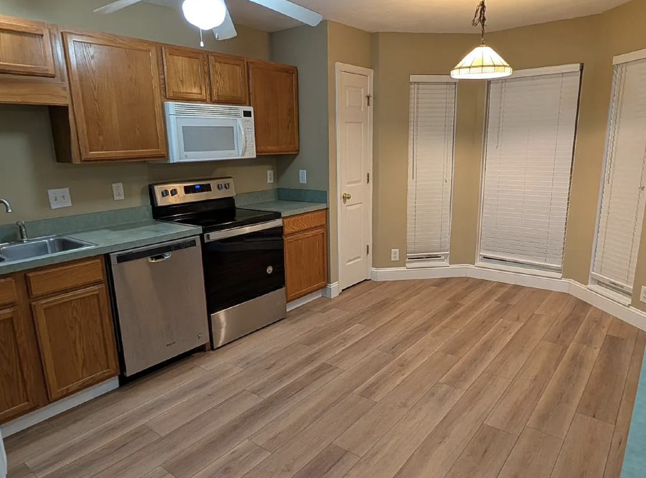 741 Tulip Grove Rd - Photo 3 of 17