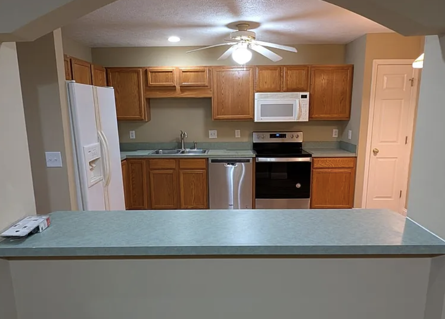741 Tulip Grove Rd - Photo 5 of 17