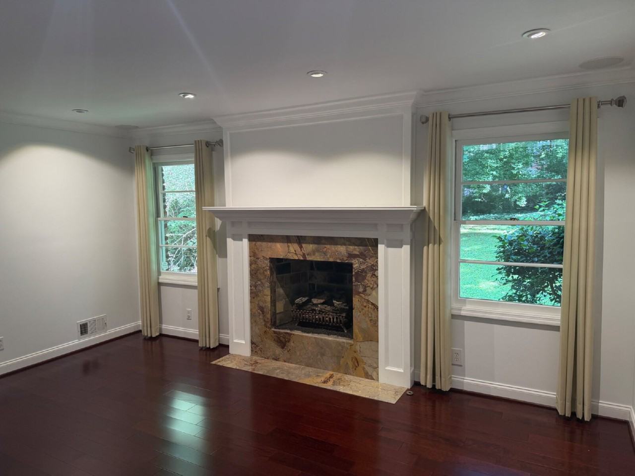 6651 Castleton Dr - Photo 6 of 38