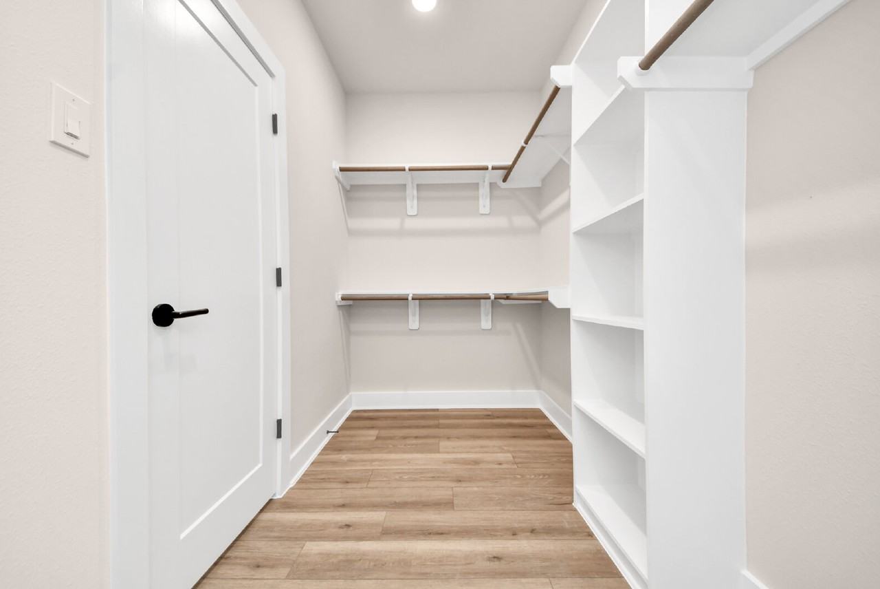 5315 Jesselton Nck - Photo 7 of 27