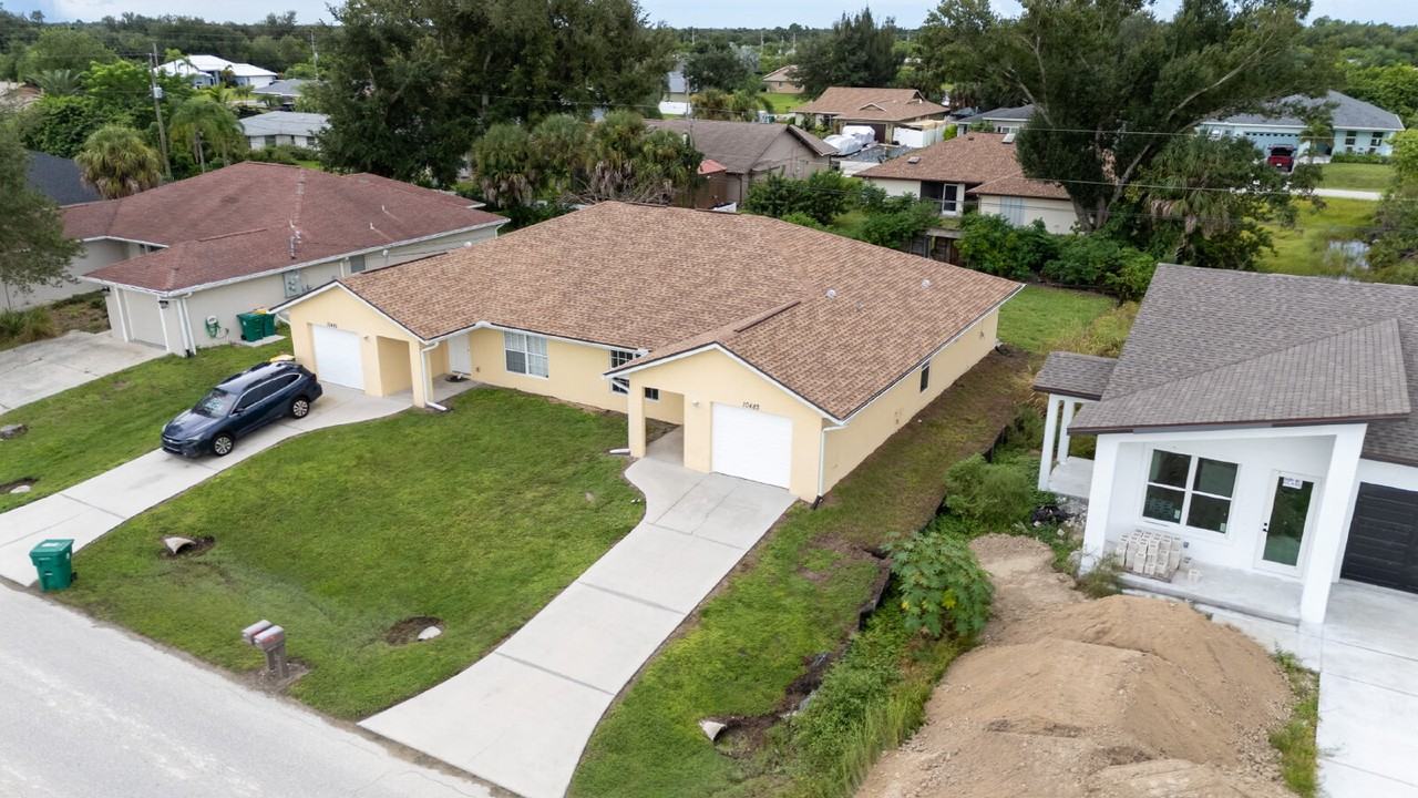 10483 Pendleton Ave - Photo 4 of 24