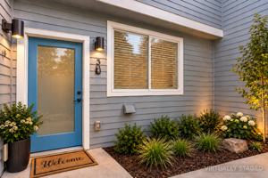 featured image of 7025 N Mohawk Ave