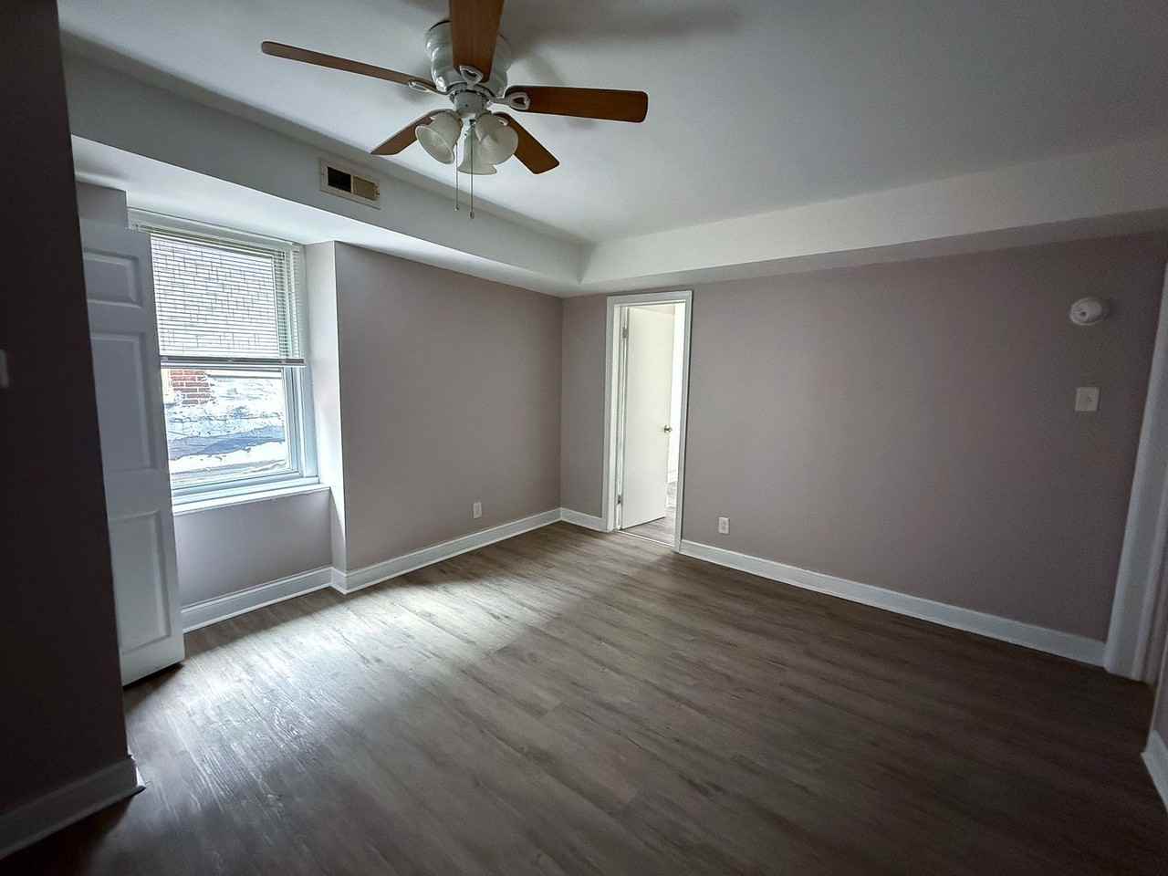 4040 Spruce St. - Photo 4 of 50
