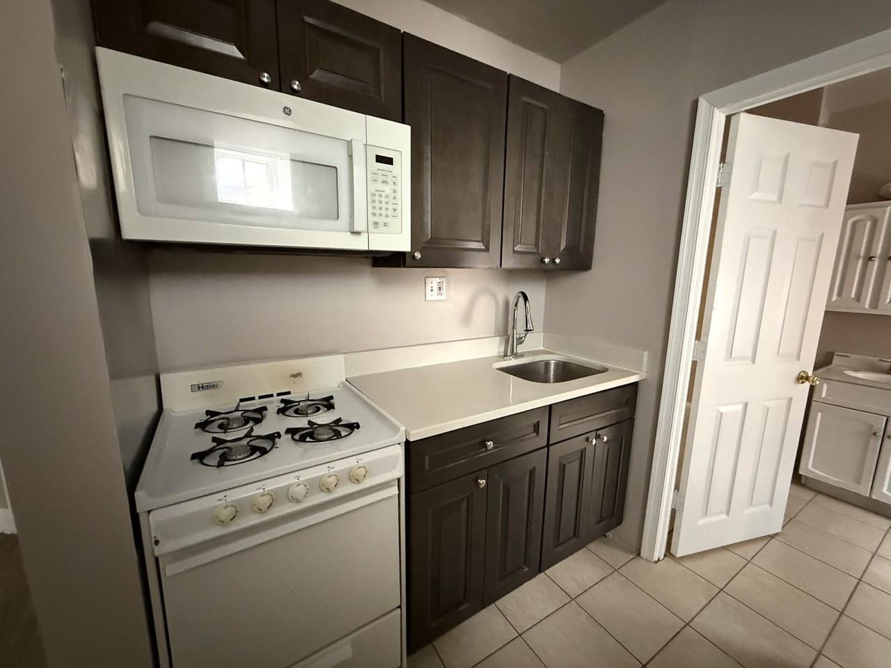 4040 Spruce St. - Photo 7 of 50