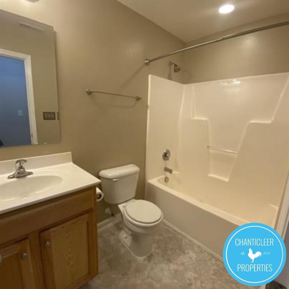 124 Gatwick Ct #1 - Photo 2 of 22