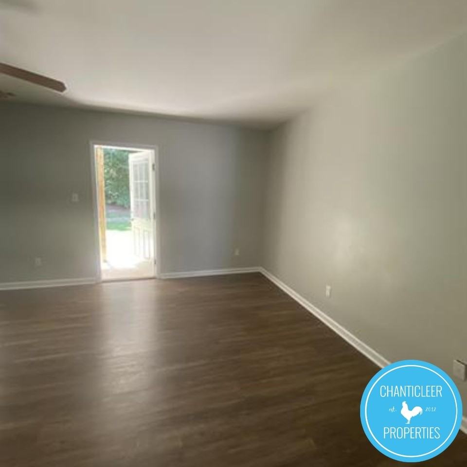 124 Gatwick Ct #1 - Photo 3 of 22