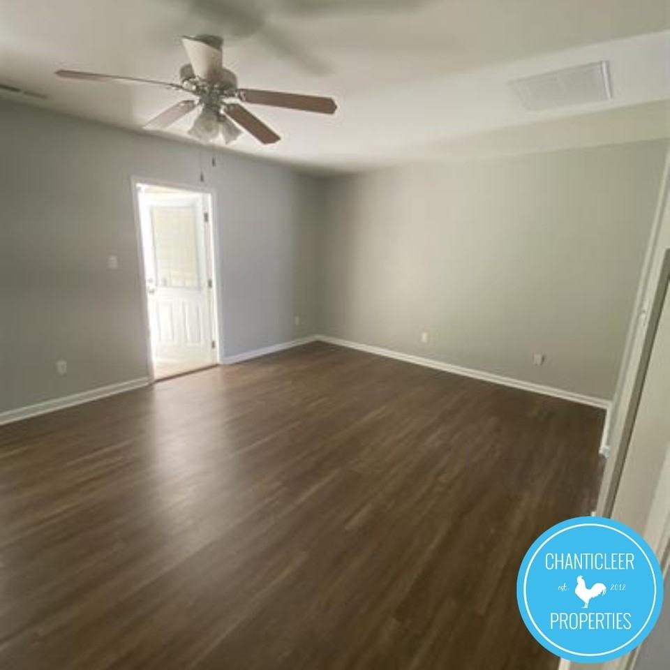 124 Gatwick Ct #1 - Photo 5 of 22
