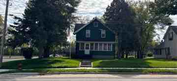 featured image of 340 Parker Ave E