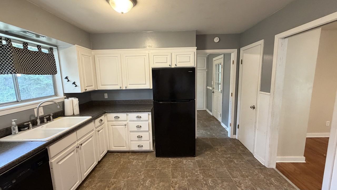 5417 Wayneland Dr - Photo 6 of 20