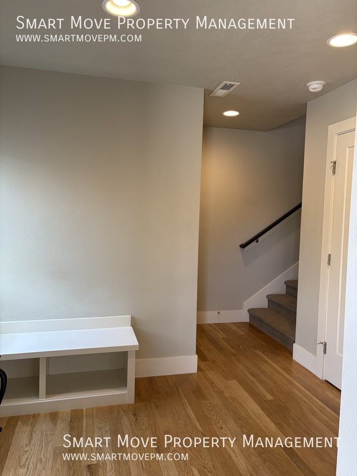 3232 E Thoroughbred Ln - Photo 6 of 30