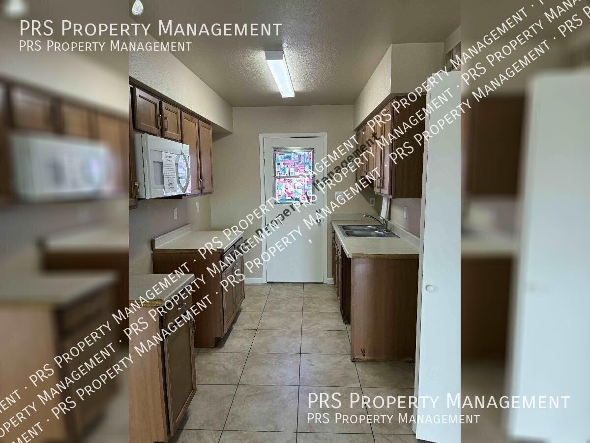 440 E 6th Dr Apt 2 - Photo 6 of 15