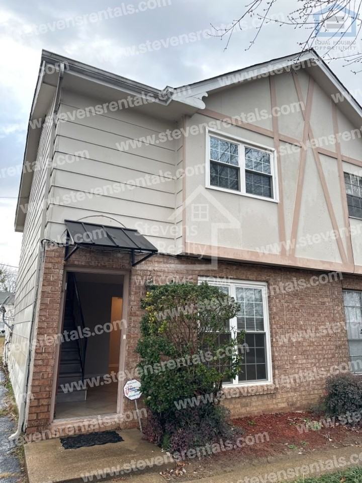 4137 Wilkesview Dr - Photo 2 of 13
